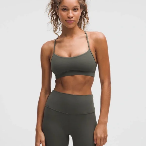 LULULEMON Flow Y Bra Nulu Light Support A-C Cups w Pads NWOT size 10 square tag - Picture 1 of 8